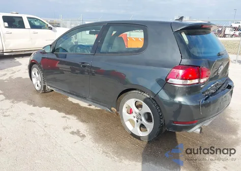 2010 Volkswagen Gti 2-Door z USA, uszkodzony, nr VIN WVWEV7AJ5AW074116